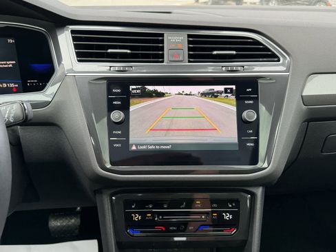 Used 2023 Volkswagen Tiguan SE image 18