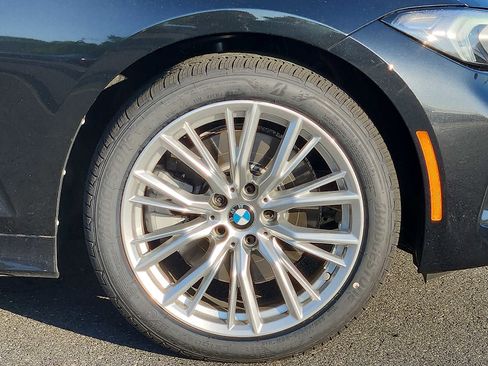 Certified 2023 BMW 330i xDrive Sedan w/ Driving Assistance Package AWD/4WD image 8