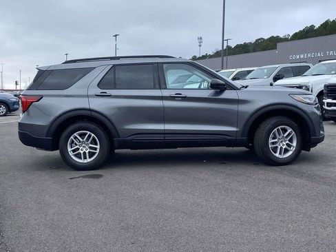 New 2026 Ford Explorer Active image 2