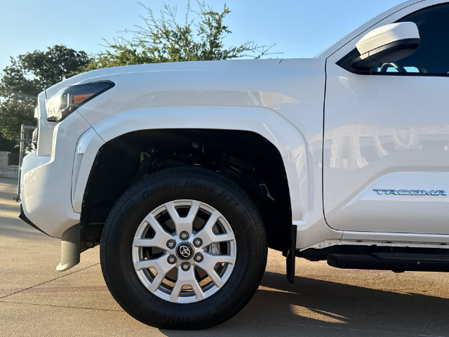Used 2024 Toyota Tacoma SR5 RWD image 5