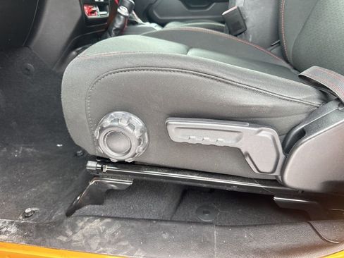 Used 2021 Jeep Wrangler Unlimited Rubicon image 13