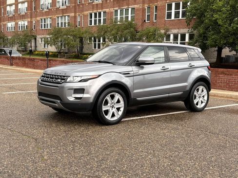 Used 2013 Land Rover Range Rover Evoque Pure Plus AWD/4WD image 2