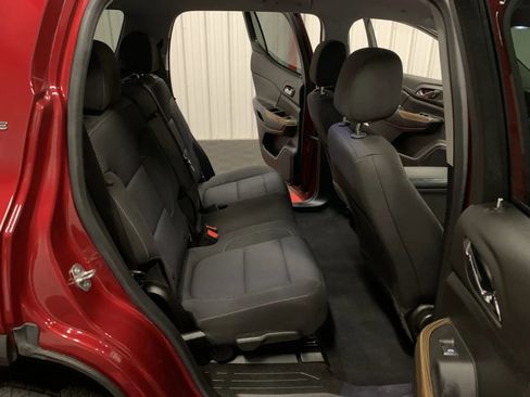 Used 2020 GMC Acadia SLE image 45