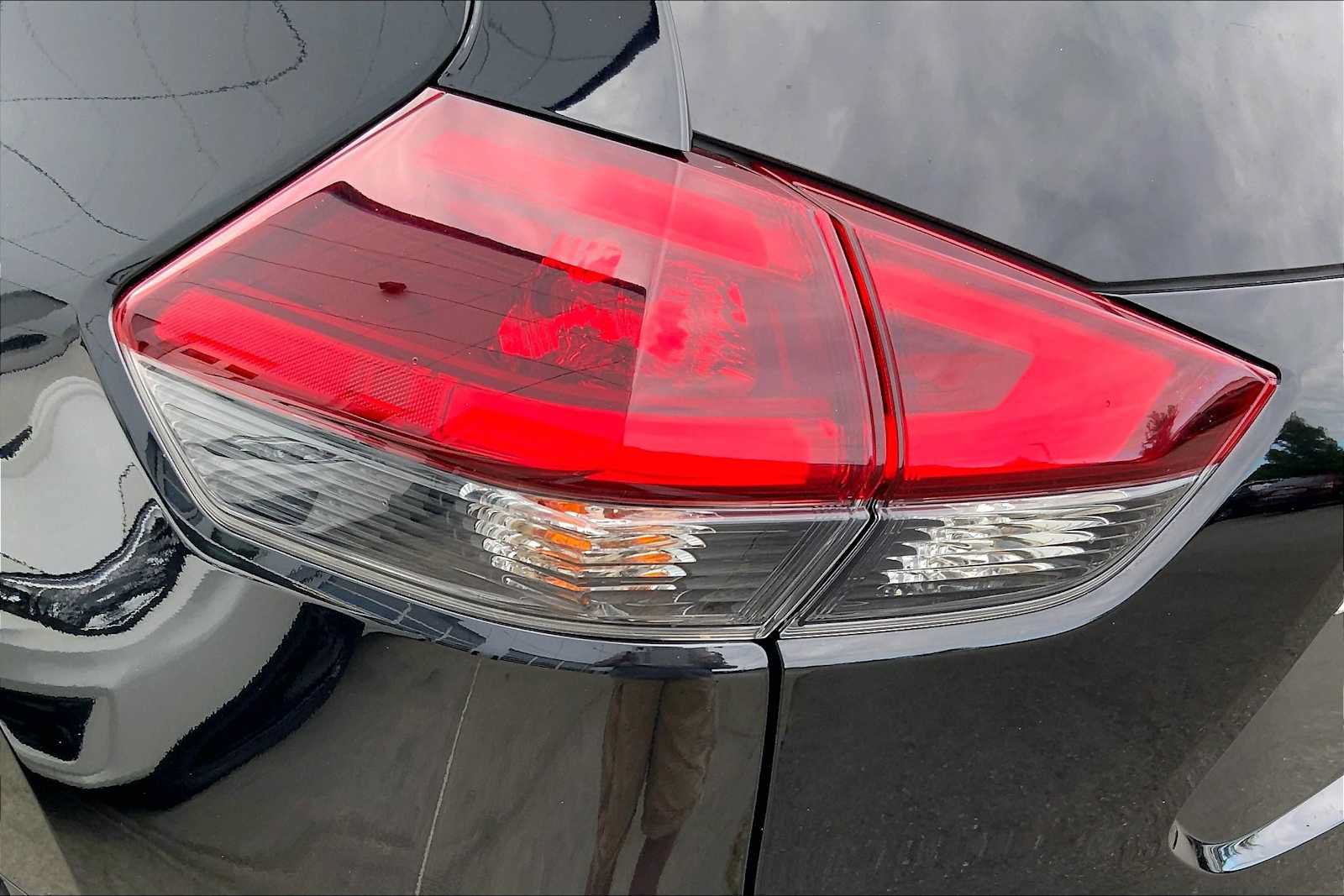 Used 2020 Nissan Rogue S w/ Special Edition Package AWD/4WD image 26