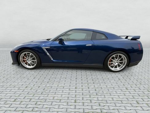 Used 2015 Nissan GT-R Premium AWD/4WD image 5