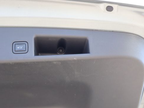 Used 2023 Chevrolet Equinox RS image 22