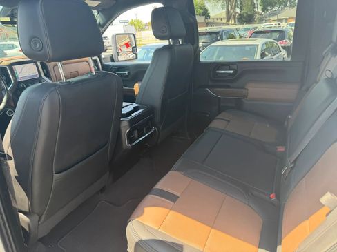 Used 2022 Chevrolet Silverado 3500 High Country w/ Technology Package AWD/4WD image 20