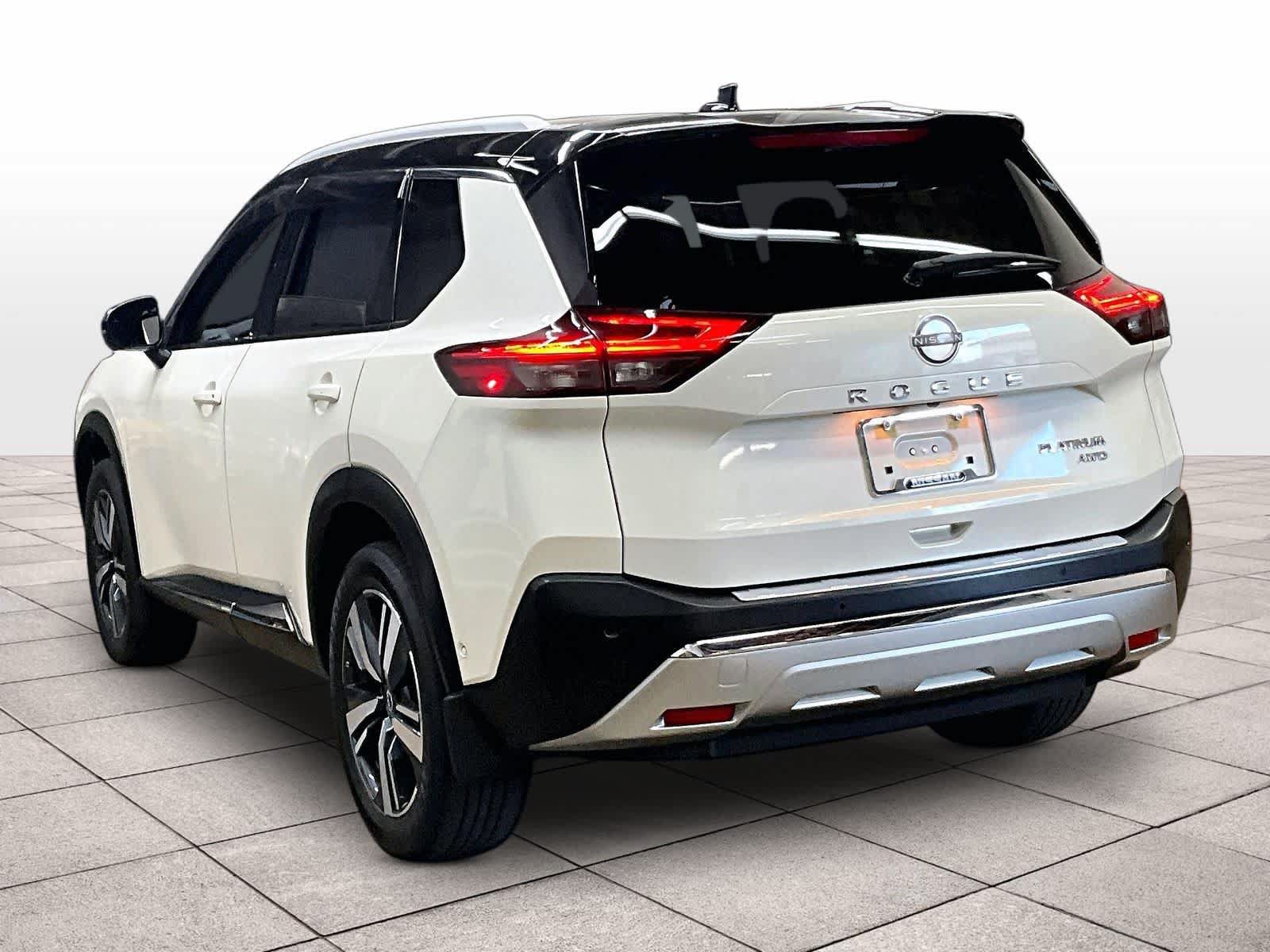 Used 2023 Nissan Rogue Platinum w/ Platinum Premium Package AWD/4WD image 14
