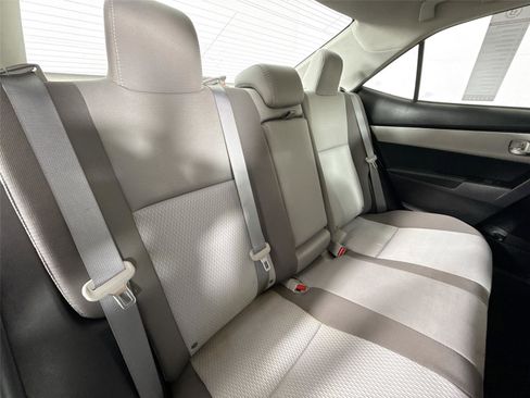 Used 2019 Toyota Corolla L image 46