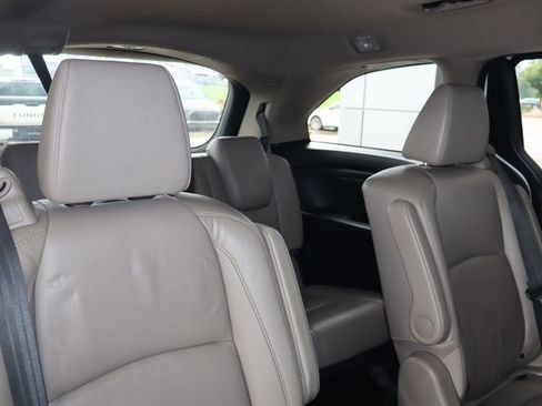 Used 2018 Honda Odyssey EX-L image 41