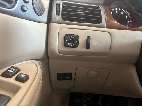 Used 2005 Lexus ES 330 image 10