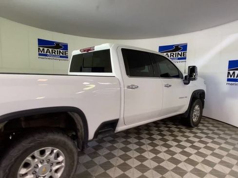 Used 2024 Chevrolet Silverado 2500 LTZ w/ LTZ Convenience Package AWD/4WD image 2