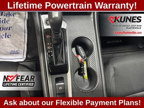 Used 2025 Nissan Altima 2.5 SV image 27