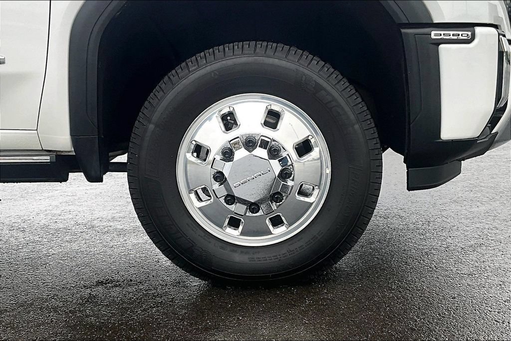 Used 2024 GMC Sierra 3500 Denali w/ Denali Reserve Package AWD/4WD image 9