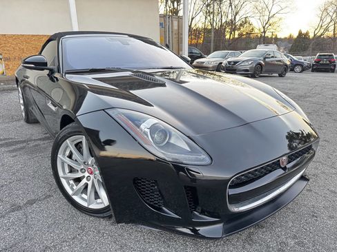 Used 2017 Jaguar F-TYPE Convertible image 3