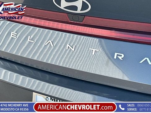 Used 2025 Hyundai Elantra SEL FWD image 38