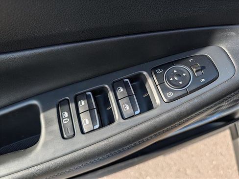 Certified 2023 Hyundai Santa Fe SEL w/ Premium Package image 31