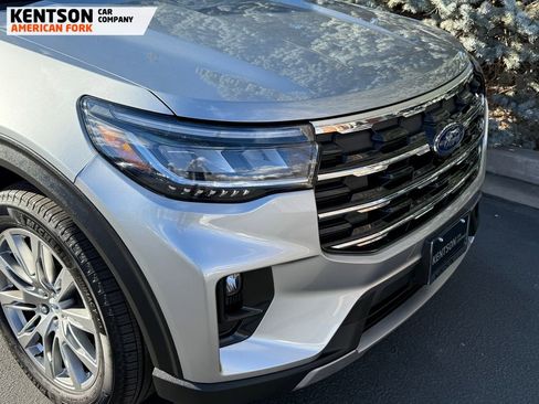 Used 2025 Ford Explorer Active w/ Active Comfort Package image 14