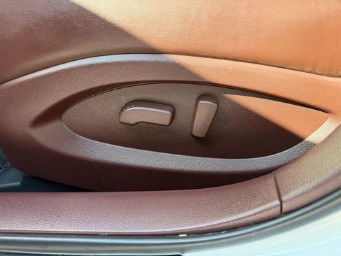 Used 2017 INFINITI QX50 Journey w/ Premium Package image 28