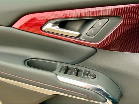 New 2026 Chevrolet Traverse Z71 w/ LPO, Floor Liner Package image 51