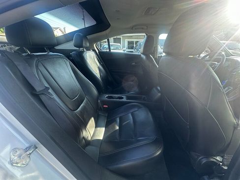 Used 2012 Chevrolet Volt Premium w/ Premium Trim Package FWD image 16
