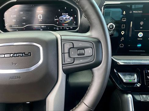 Used 2024 GMC Sierra 2500 Denali w/ Denali Reserve Package AWD/4WD image 25