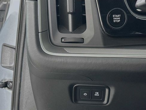 Certified 2025 Porsche Cayenne image 13