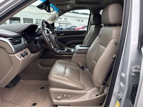 Used 2019 Chevrolet Tahoe LT AWD/4WD image 17