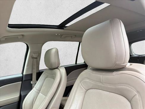 Used 2020 Lincoln Aviator Reserve w/ Equipment Group 201A RWD image 15