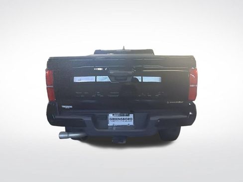 Used 2025 Toyota Tacoma TRD Sport w/ TRD Sport Premium Package AWD/4WD image 4