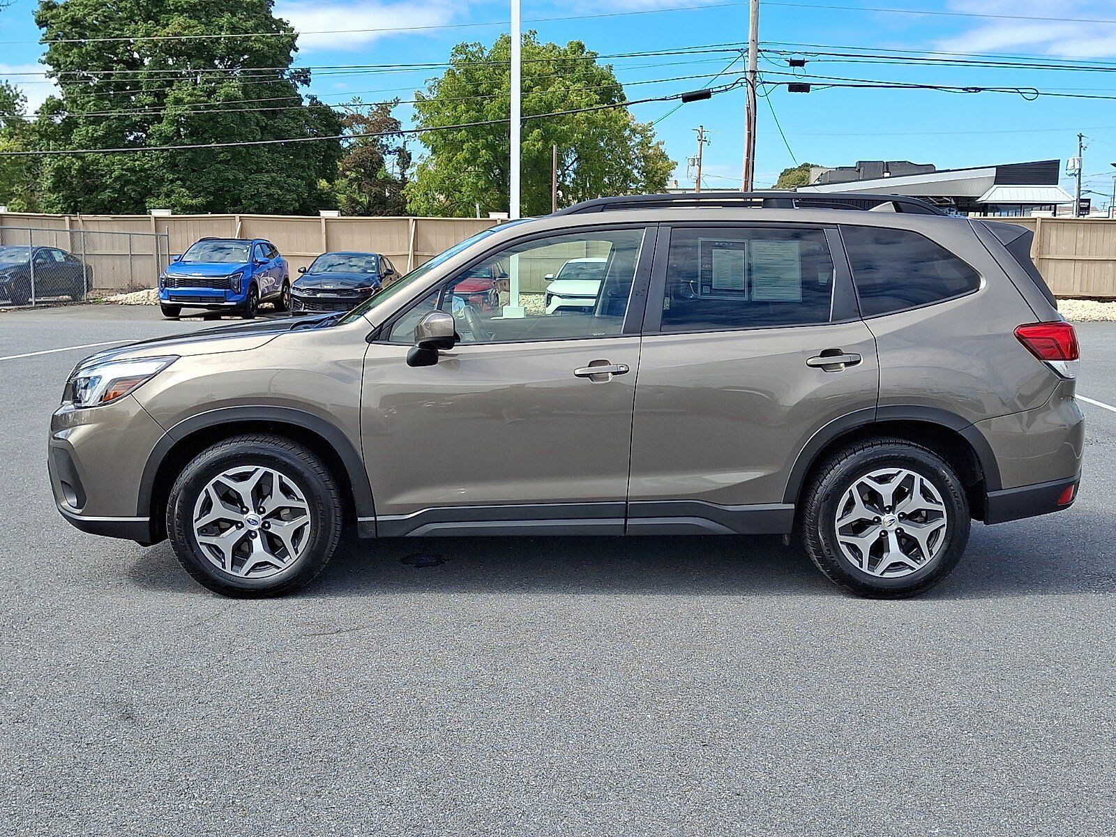 Used 2021 Subaru Forester Premium AWD/4WD image 8
