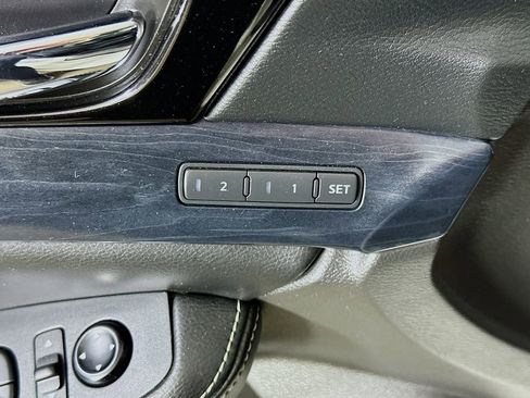 Used 2022 Nissan Maxima Platinum w/ Sport Mat Group FWD image 20