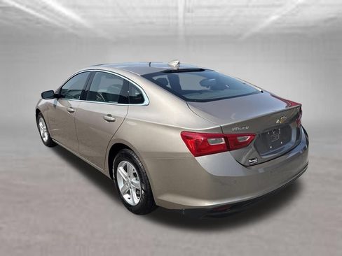 Used 2024 Chevrolet Malibu LT FWD image 3