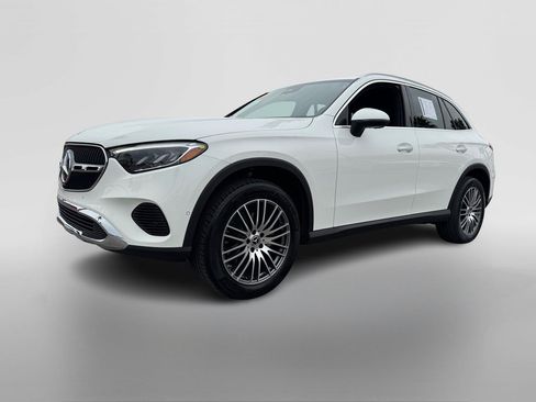 Certified 2025 Mercedes-Benz GLC 300 image 9