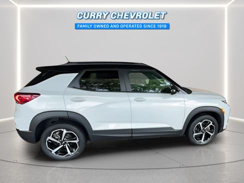 Used 2023 Chevrolet TrailBlazer RS w/ Sun and Liftgate Package AWD/4WD image 14