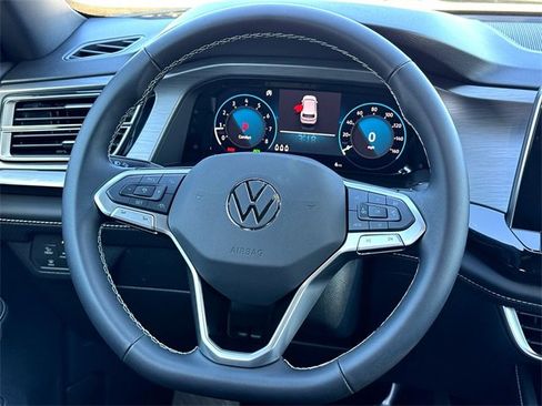 New 2026 Volkswagen Atlas Cross Sport SE image 22