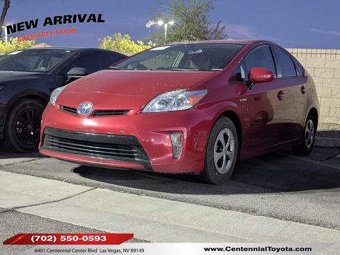 Used 2014 Toyota Prius Two FWD image 1