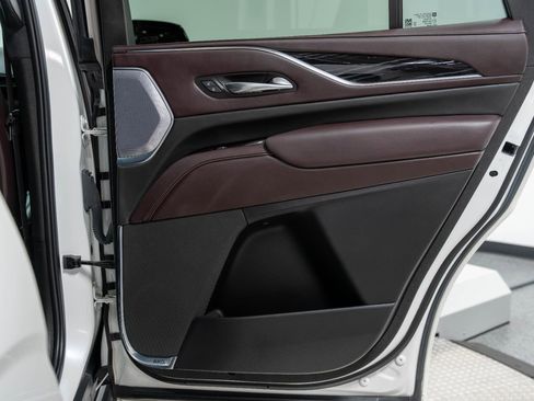 Used 2023 Cadillac Escalade V image 91