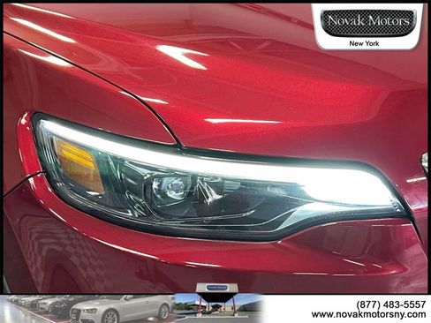 Used 2021 Jeep Cherokee Limited image 10