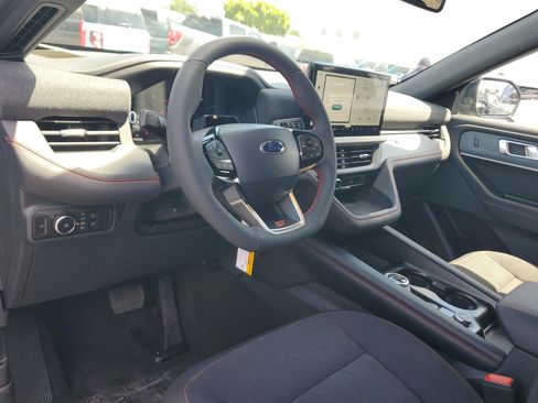 New 2026 Ford Explorer ST image 9