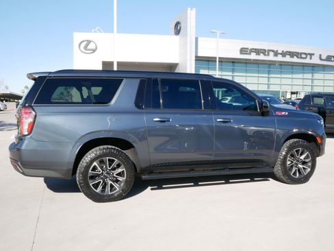 Used 2021 Chevrolet Suburban Z71 w/ Rear Media and Nav Package image 9