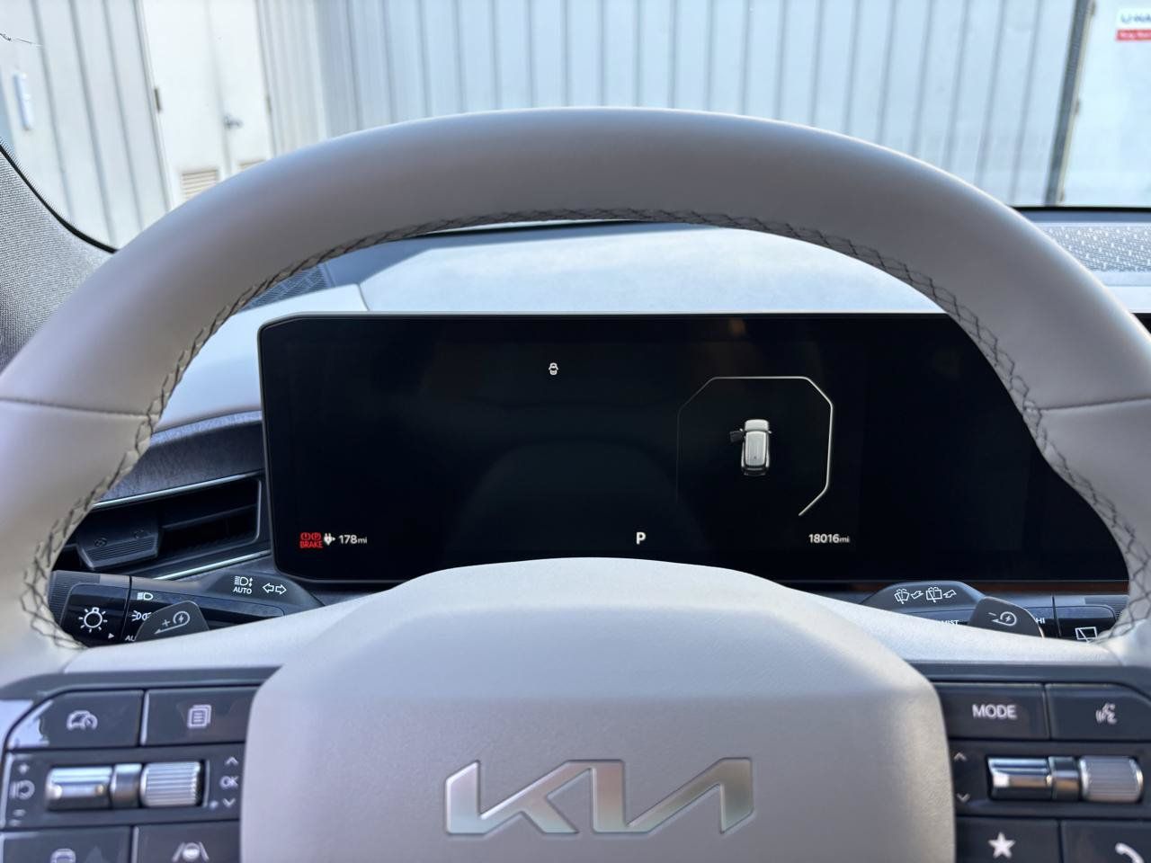 Used 2024 Kia EV9 Land AWD/4WD image 11