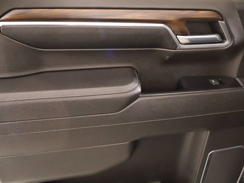 Used 2023 GMC Sierra 1500 SLT w/ SLT Premium Package image 17