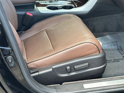 Used 2018 Acura TLX V6 SH-AWD w/ Advance Package image 12