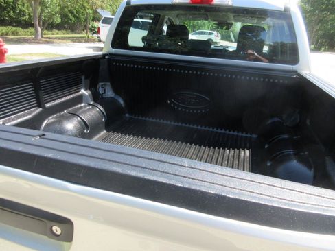 Used 2019 Ford Ranger XL w/ Equipment Group 101A Mid RWD image 11