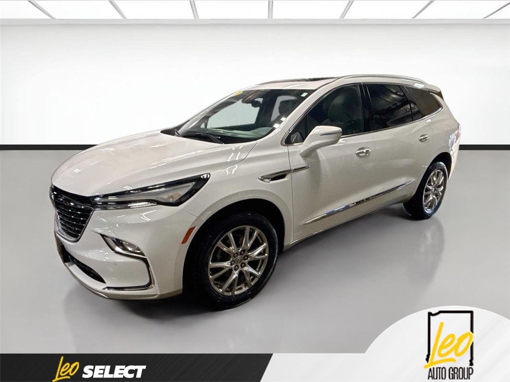 Used 2023 Buick Enclave Essence w/ Experience Buick Package FWD image 1