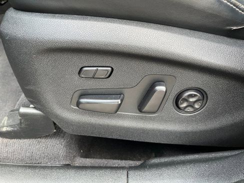 Used 2017 Kia Sorento SX image 13