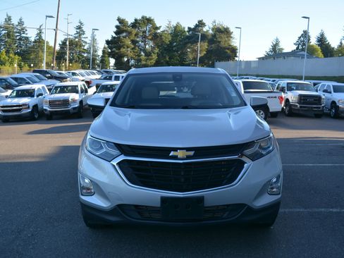 Used 2020 Chevrolet Equinox LT image 2