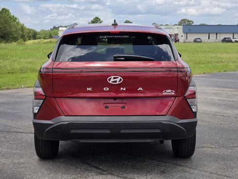 Used 2025 Hyundai Kona SEL FWD image 5