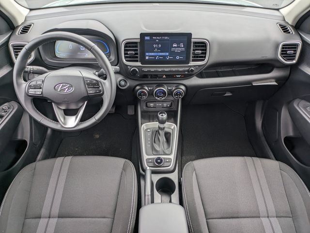 Used 2026 Hyundai Venue SEL FWD image 15